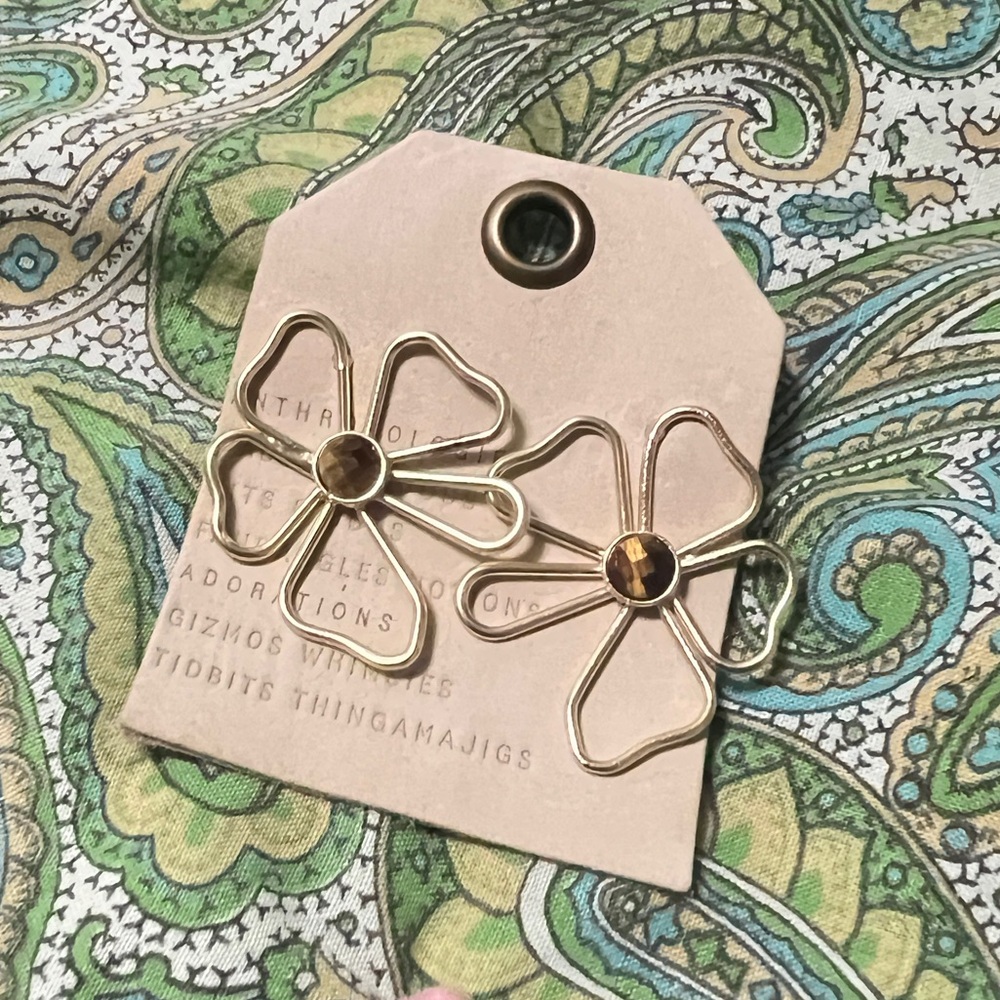 New Anthropologie Flower Semi Precious Gold Brown Stone Earrings - Picture 3 of 4